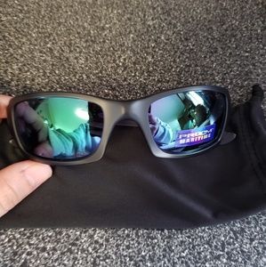 Oakley (4+1)2 Sunglasses